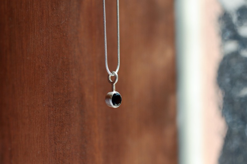 Black spinel cone setting Necklace